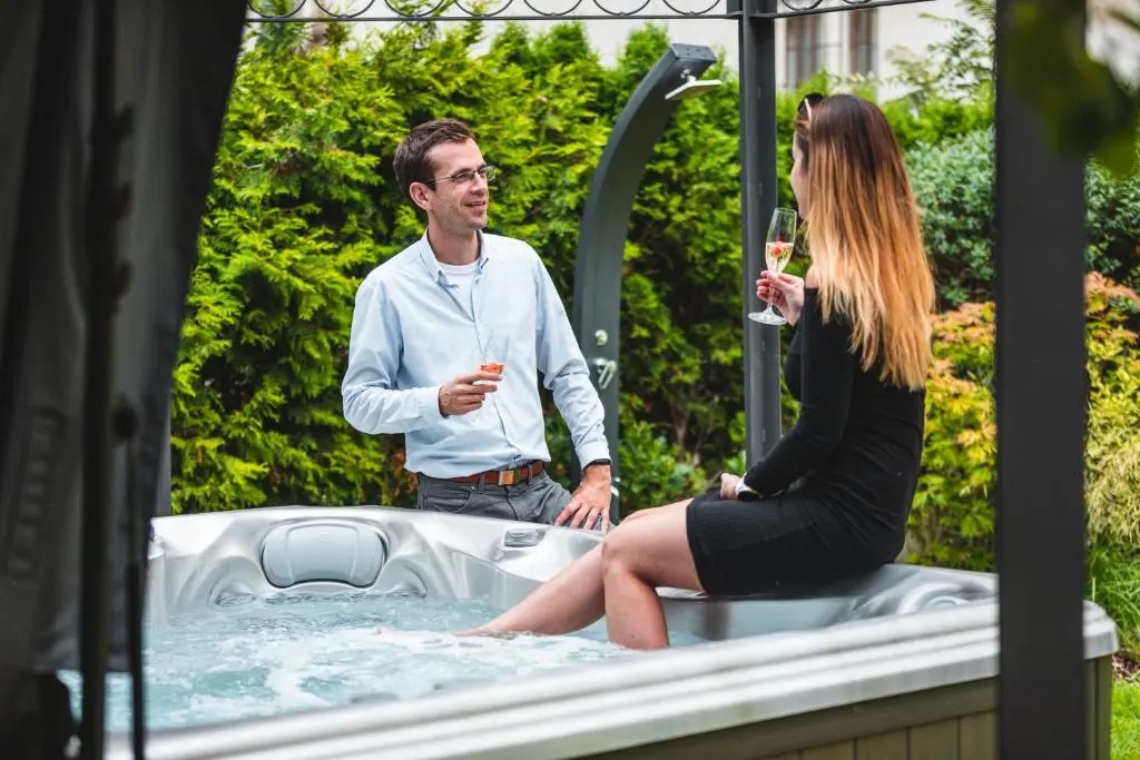 EMPIRENT Garden Suites