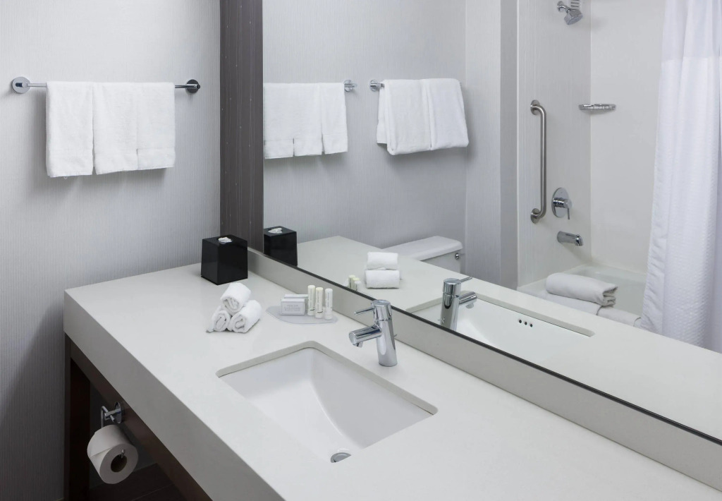 Courtyard by Marriott Alexandria Old Town/Southwest