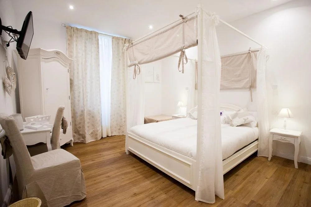 Atmosfere Guest House I