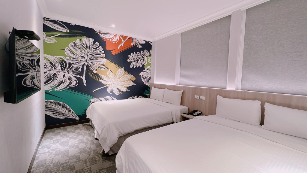 East Dragon Hotel