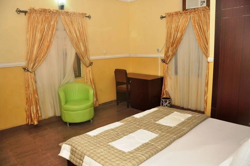 Birch Tree Hotel