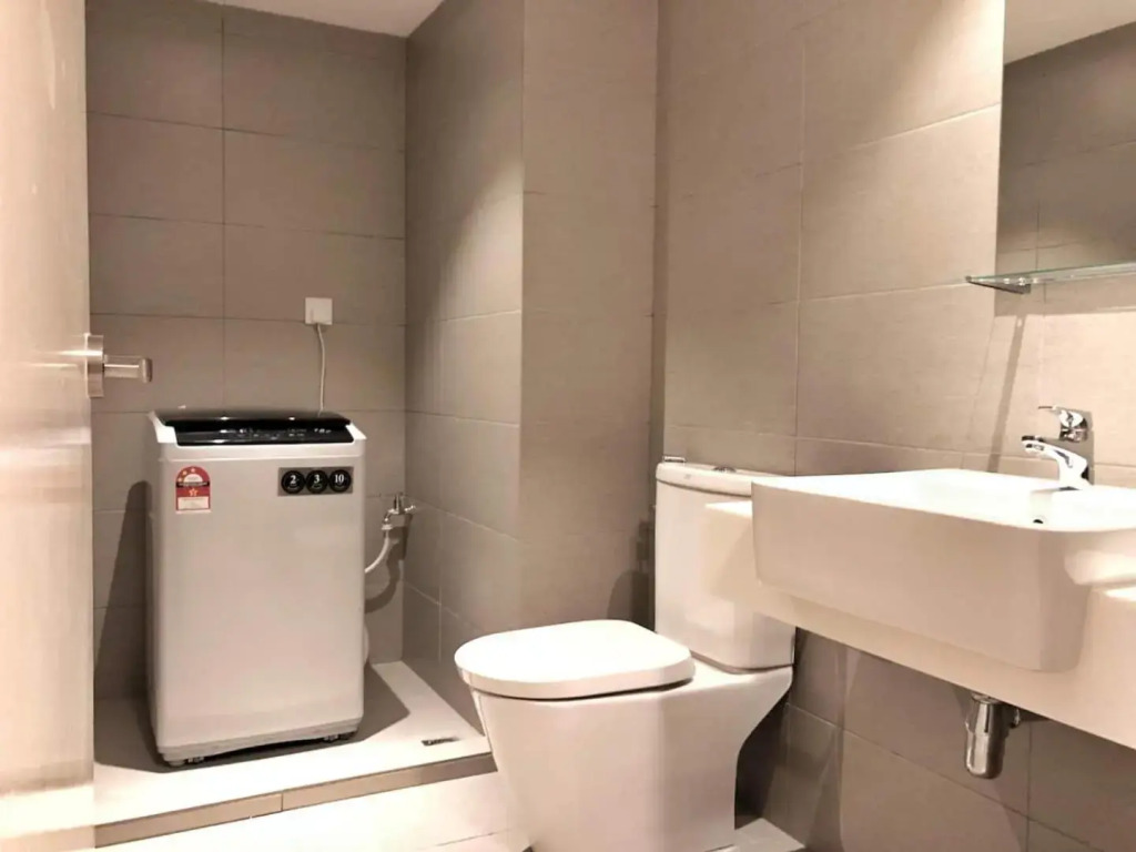 Modern Industrial Duplex Loft- Ekocheras-MRT 3pax