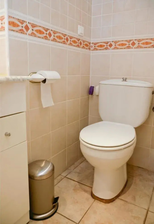 2 Bedroom Condo 02136063 by HomeRez