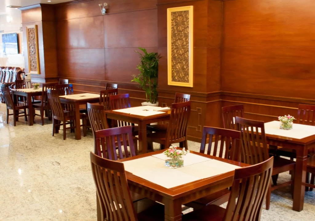 Dinh Phat Hotel