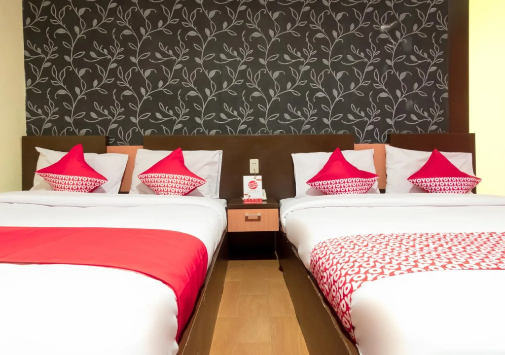 OYO 996 Hotel Transit