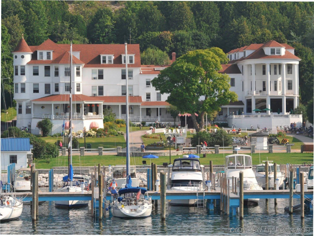 Island House Hotel