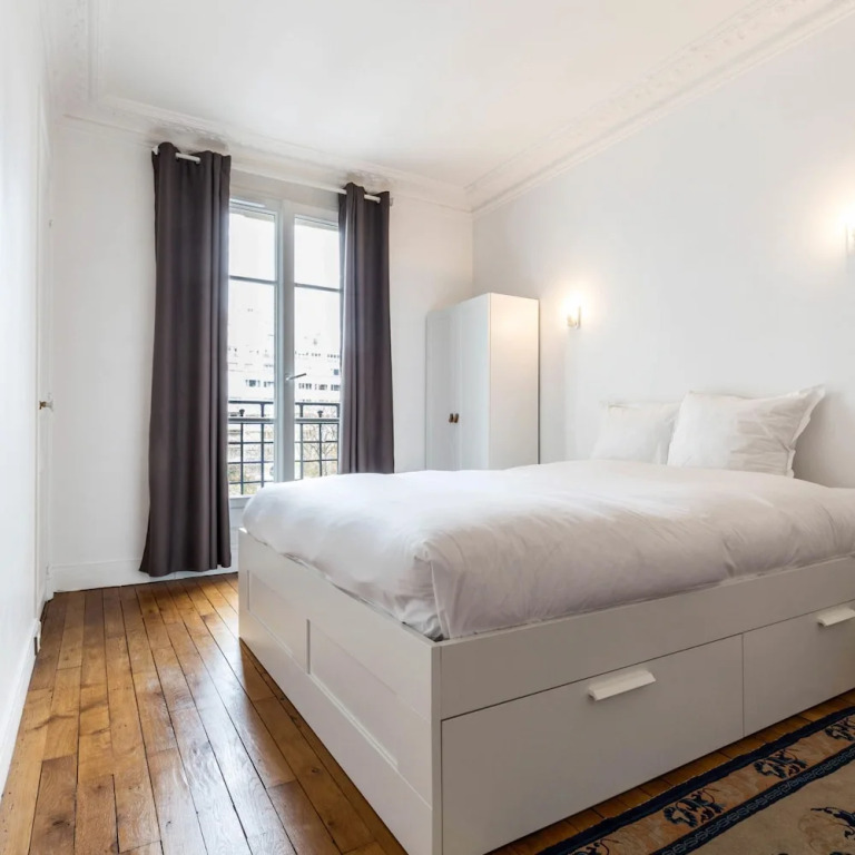 Zola Riverview Great 2 Bedroom in Paris