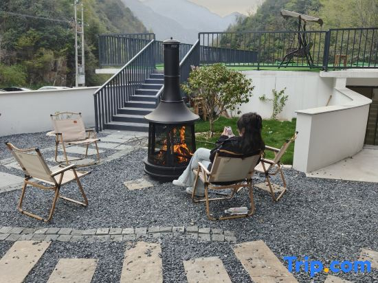 Anji  Piananyu Creekside Homestay (Zhebei Grand Canyon Scenic Area)