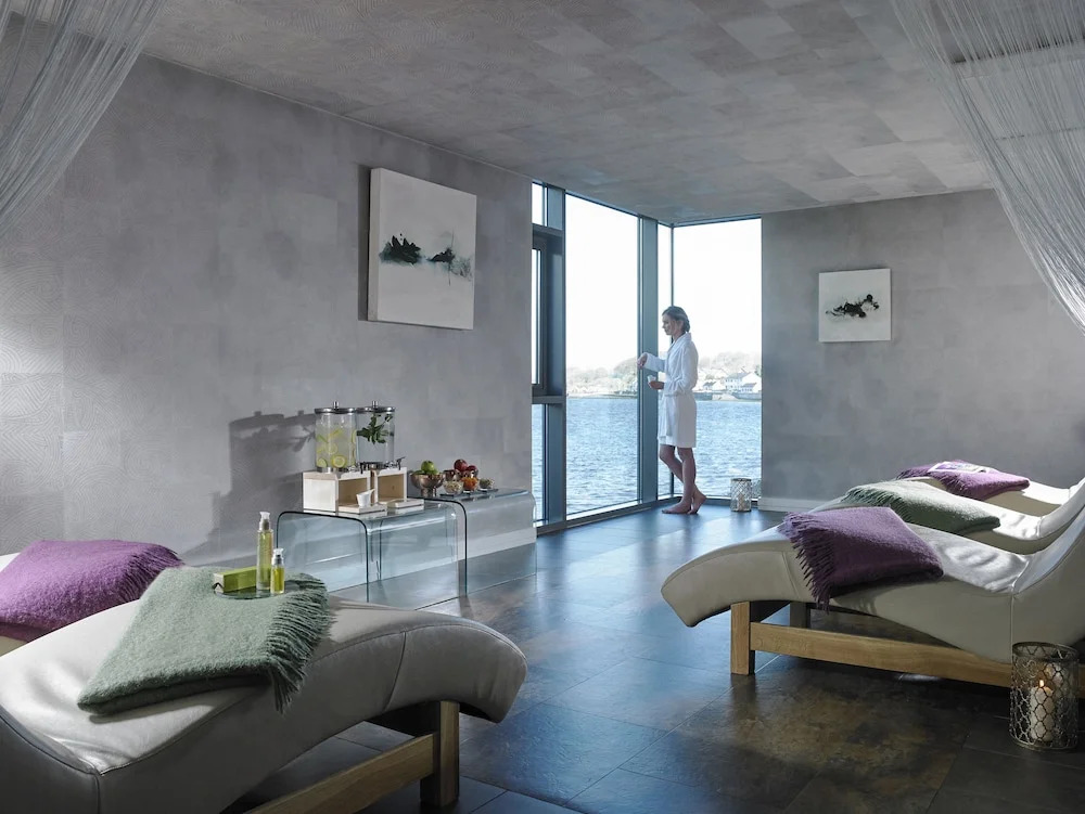 Ice House Hotel