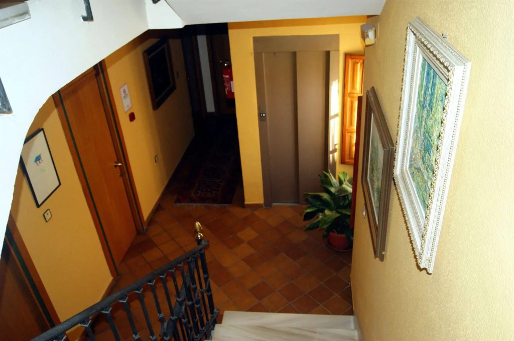 Hotel Almona