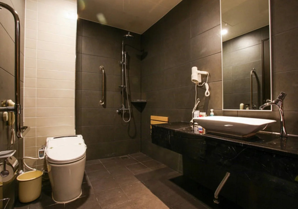 Karak Tourist Hotel