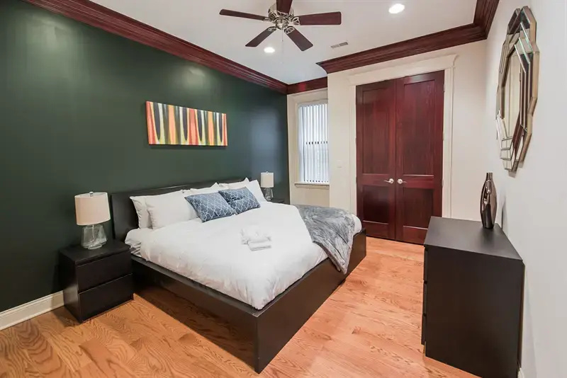 Penthouse 3BR in Lincoln Park by Sonder