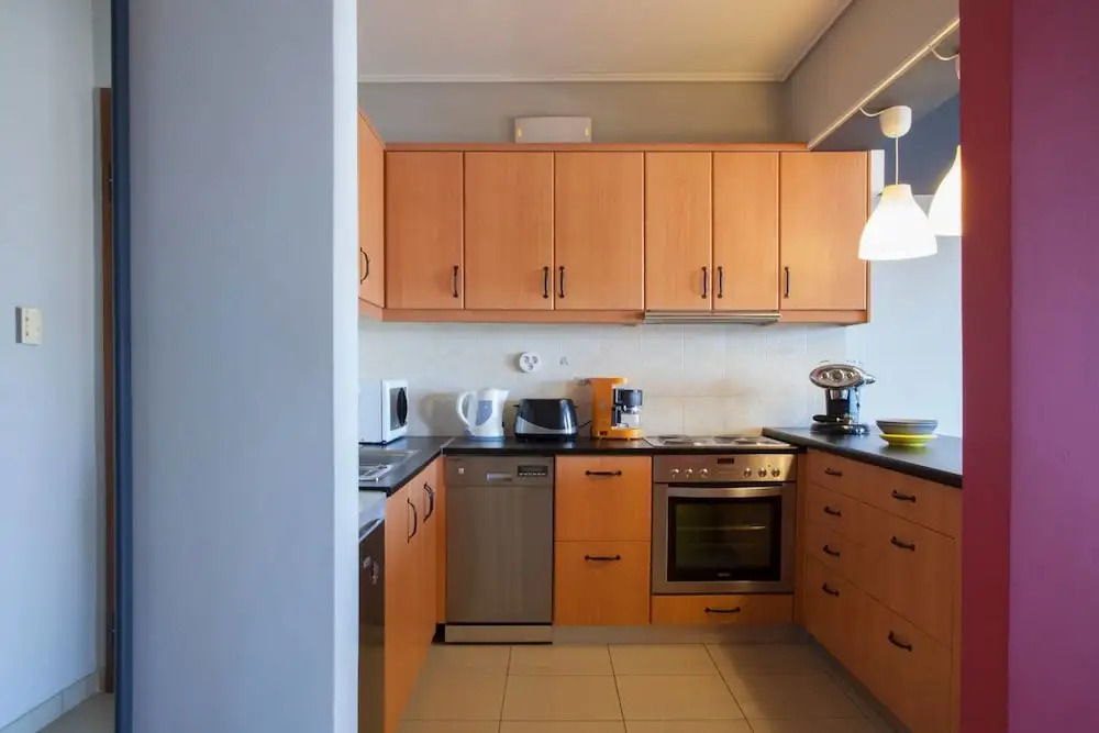 Bright Central Apt in Athens