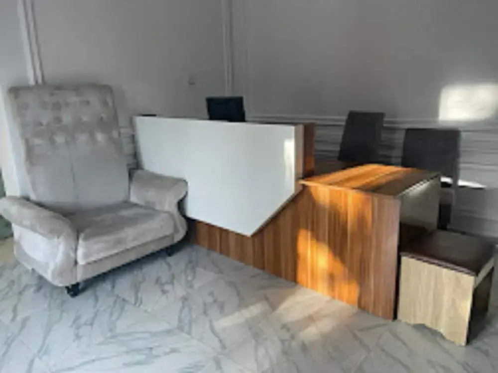 D Avalon Suites