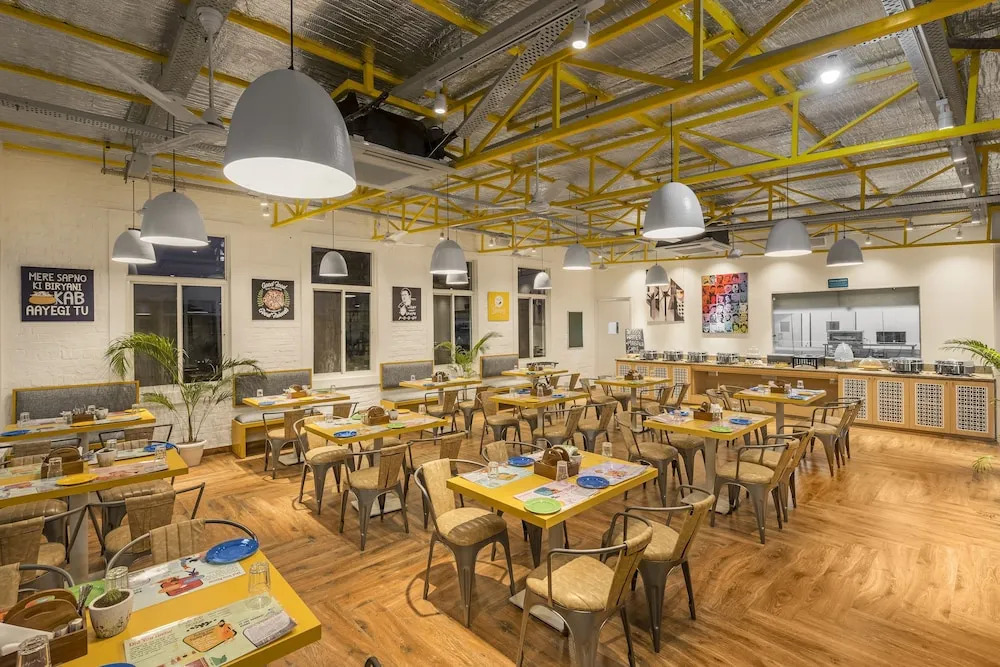 Bedzzz Varanasi by Leisure Hotels, 1 Km from Dashwasamedh Ghat