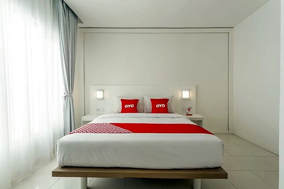 OYO 2510 Selasar Senggigi Residence