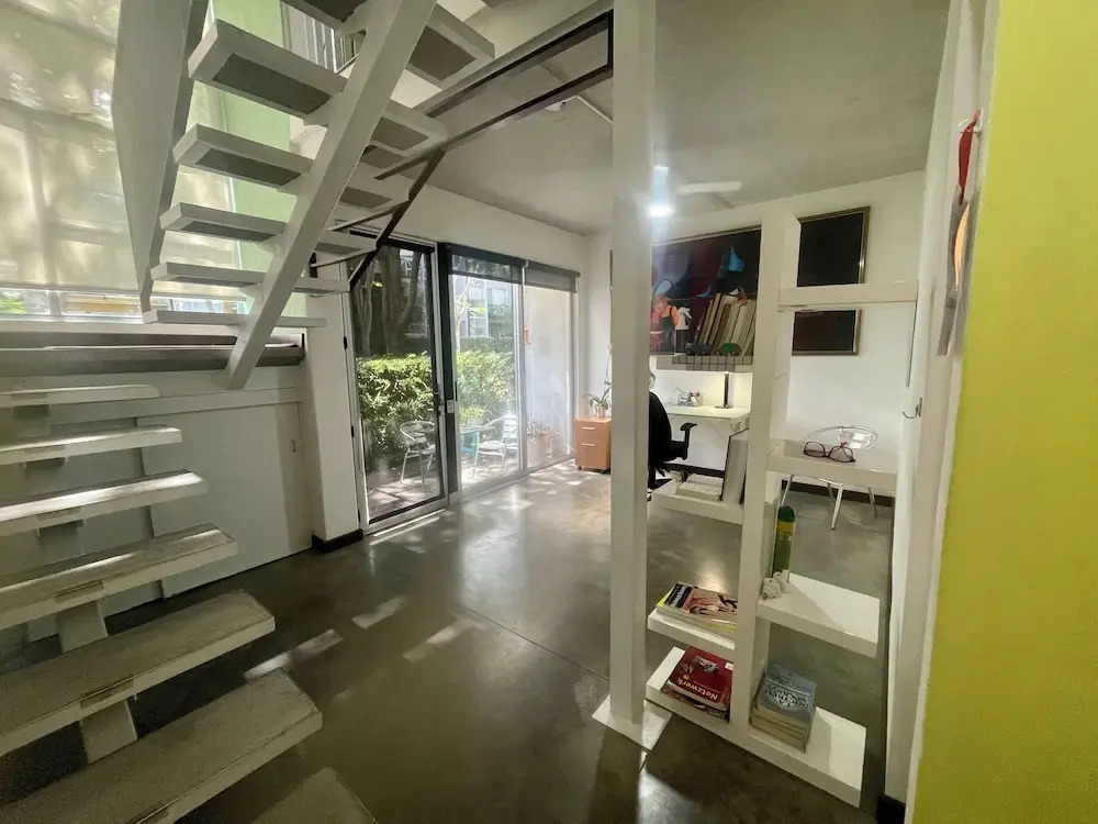 Beautiful Spacious Loft 2 Bedrooms 2 Full Baths 2 car Garage in Downtown
