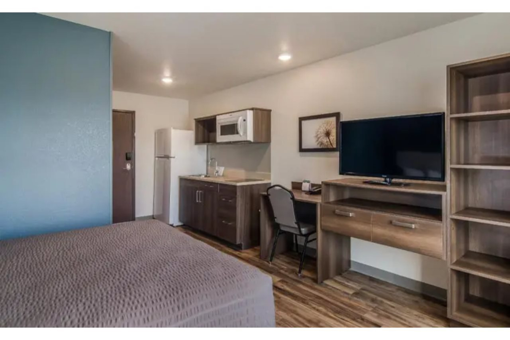WoodSpring Suites Libertyville - Chicago