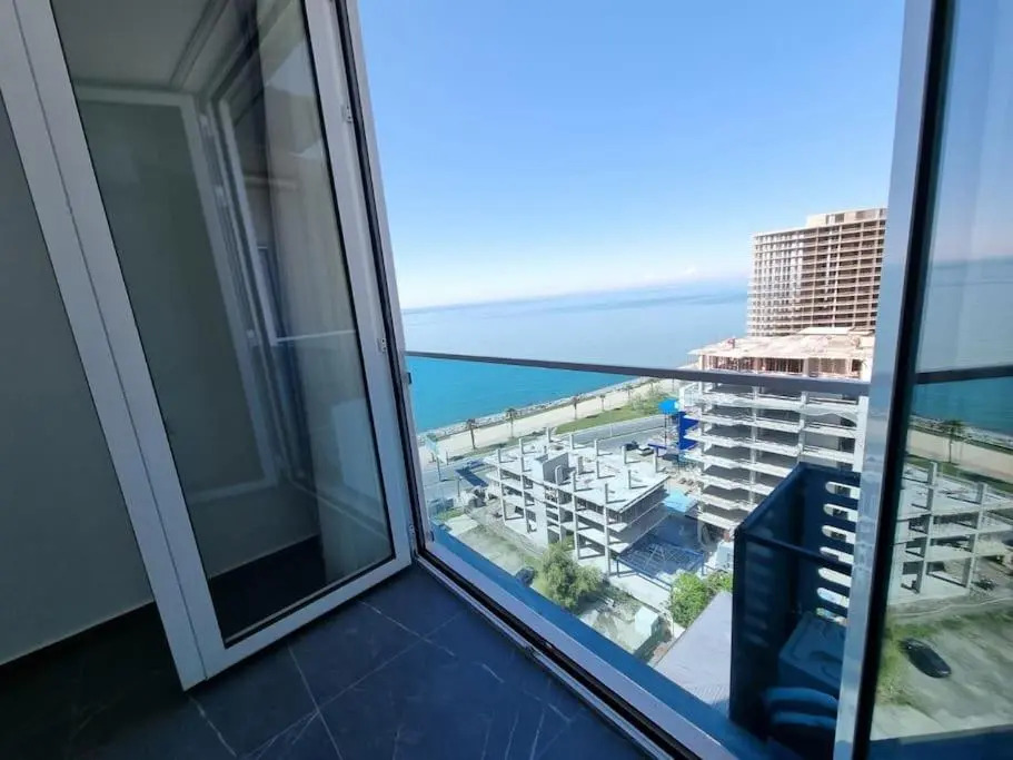 Leo Group Luxury Apartment 14-293A Sunrise Batumi