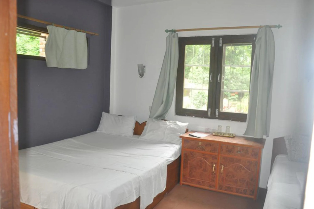 Hotel Elephant Camp