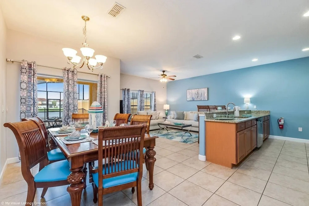 Posh and Spacious Lake View Home, Only Minutes From Disney 4bd/3ba #3pp857