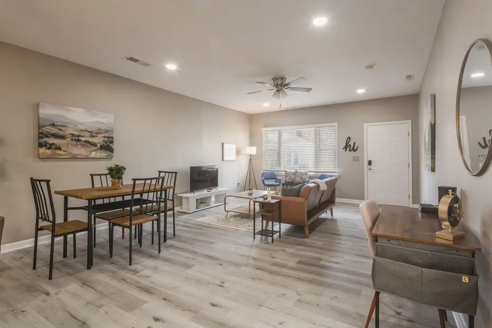 Newly renovated 4BR CozySuites