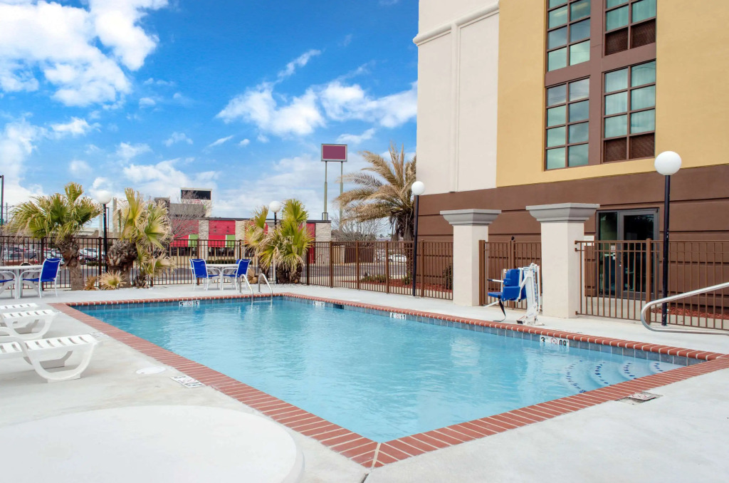 Comfort Inn & Suites Biloxi-DIberville