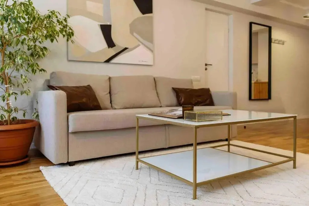 Stunning Views 2BR Intercontinental Flat