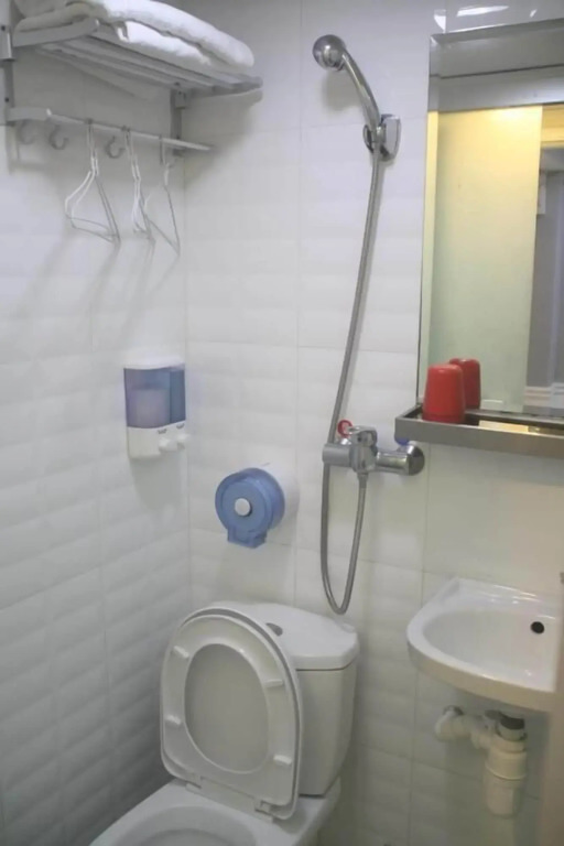 K & B Hostel