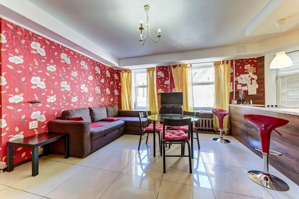 Home4day Apartment on Griboyedov Canal