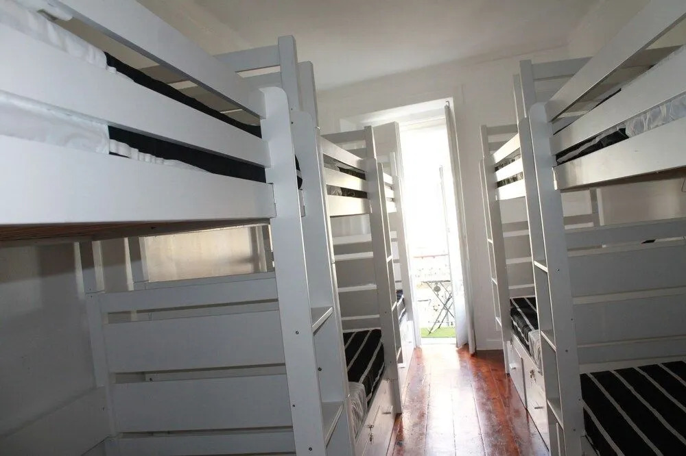 Surf in Chiado Hostel