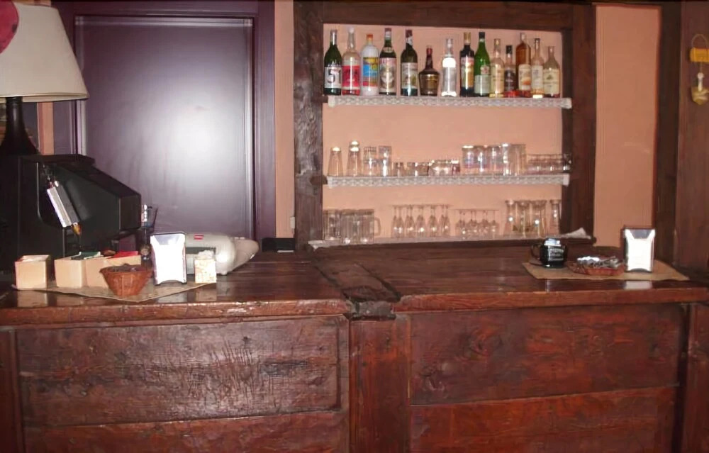 Fell Hotel