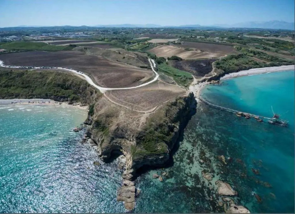 Villa Arzilla, Casa sul mare