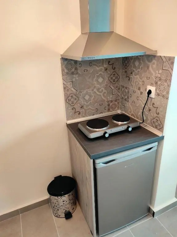 Budget Studio 1 - Sea view - Renovated February 2021
