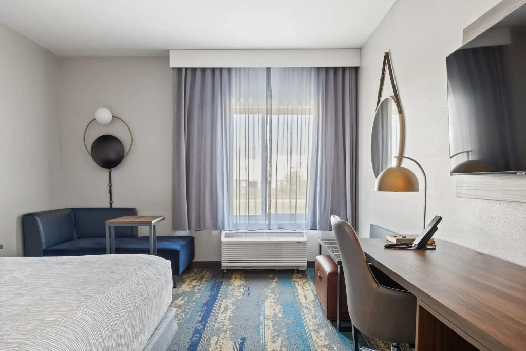 La Quinta Inn & Suites by Wyndham La Habra