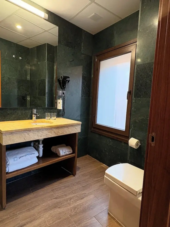 León Center Rooms