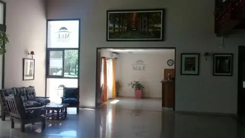 Hotel Suite M&E