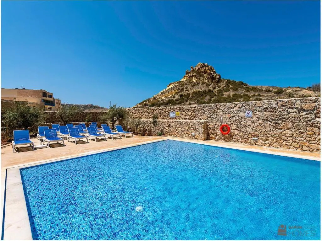 Hillock Residence Apartments