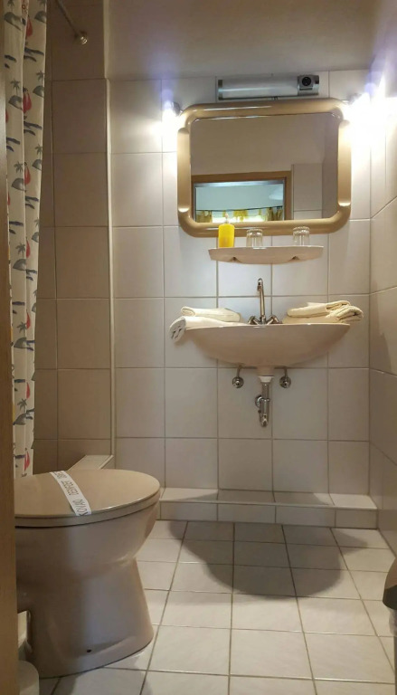 Kansakar Hotel