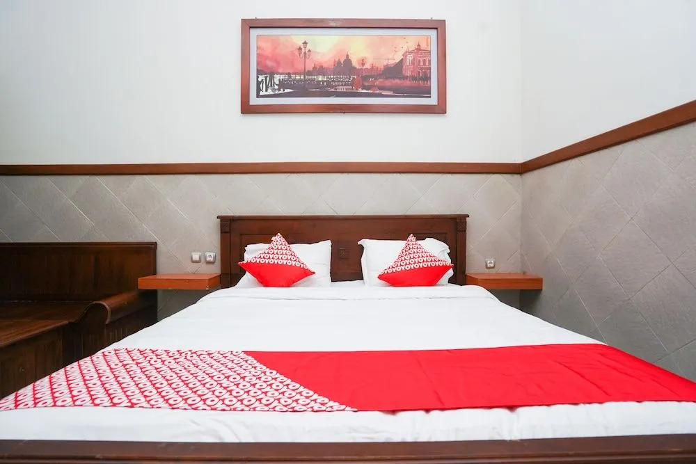 OYO 1588 Hotel Bintang