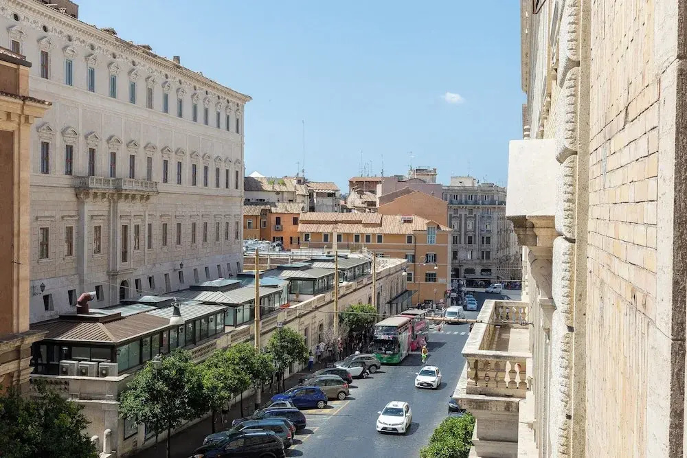 Prestigious Apartments Via Barberini