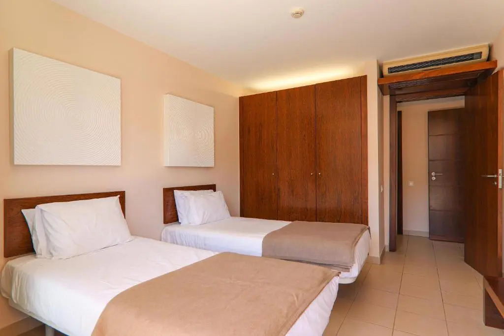 Apartamento Salgados 12C