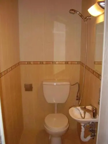 Ivani GuestRooms