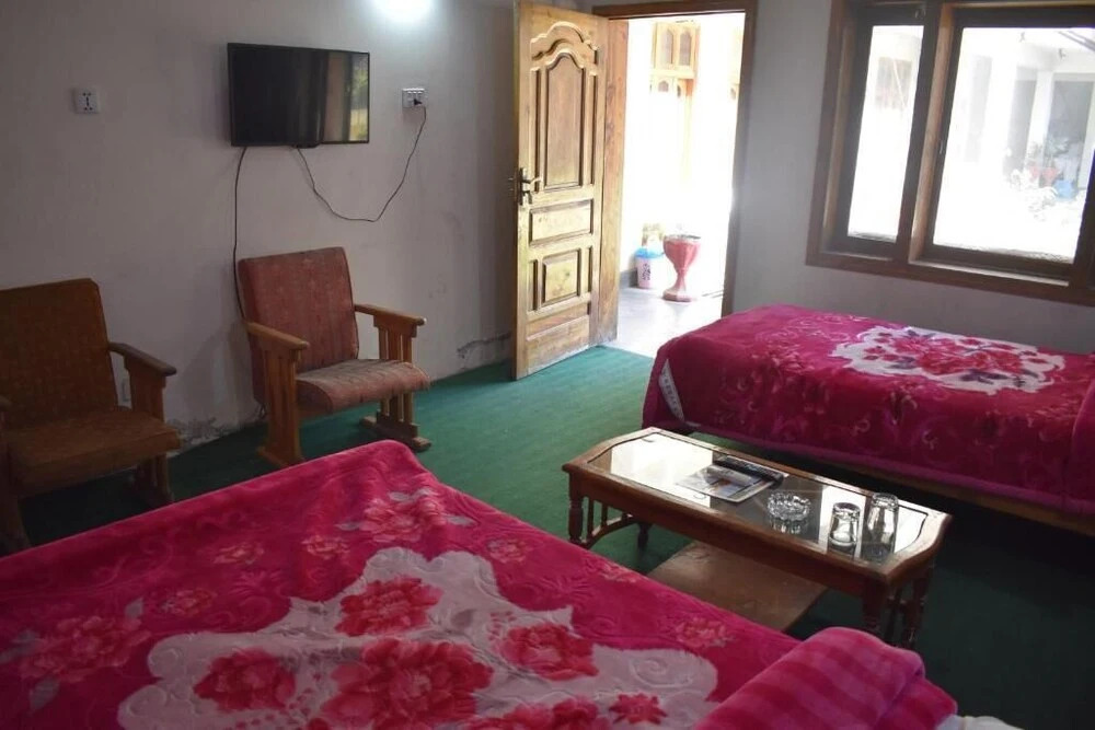Hotel Shaheen