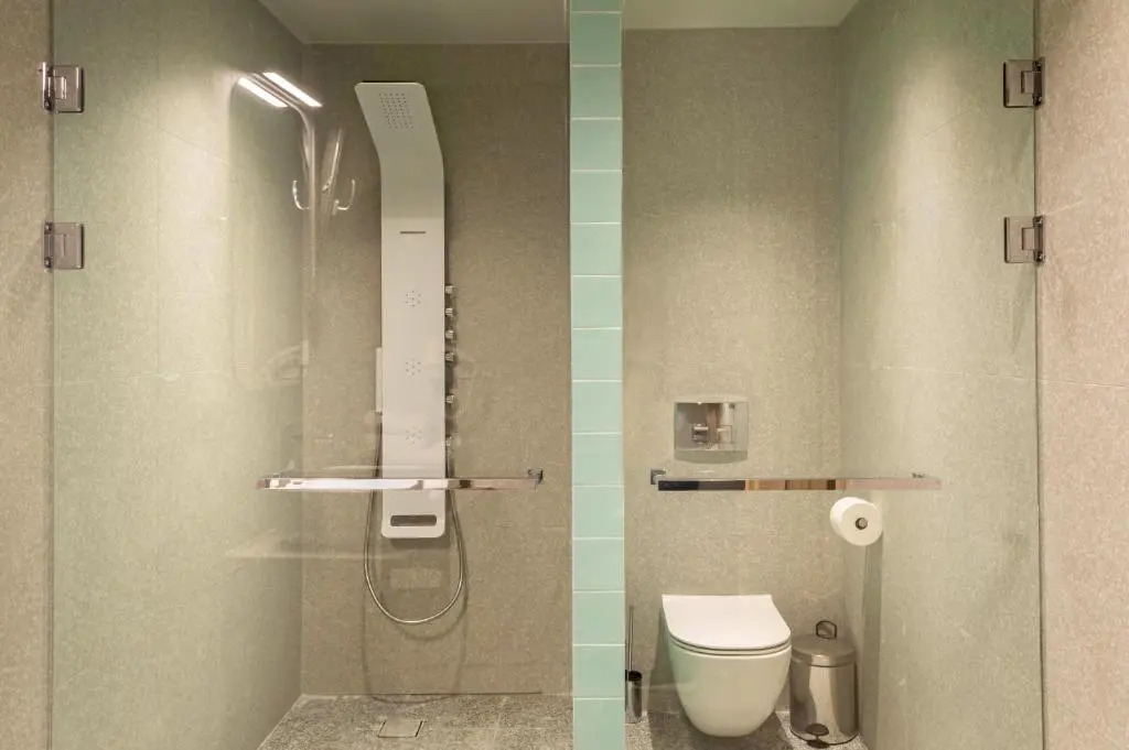 Eco Green Residences & Suites