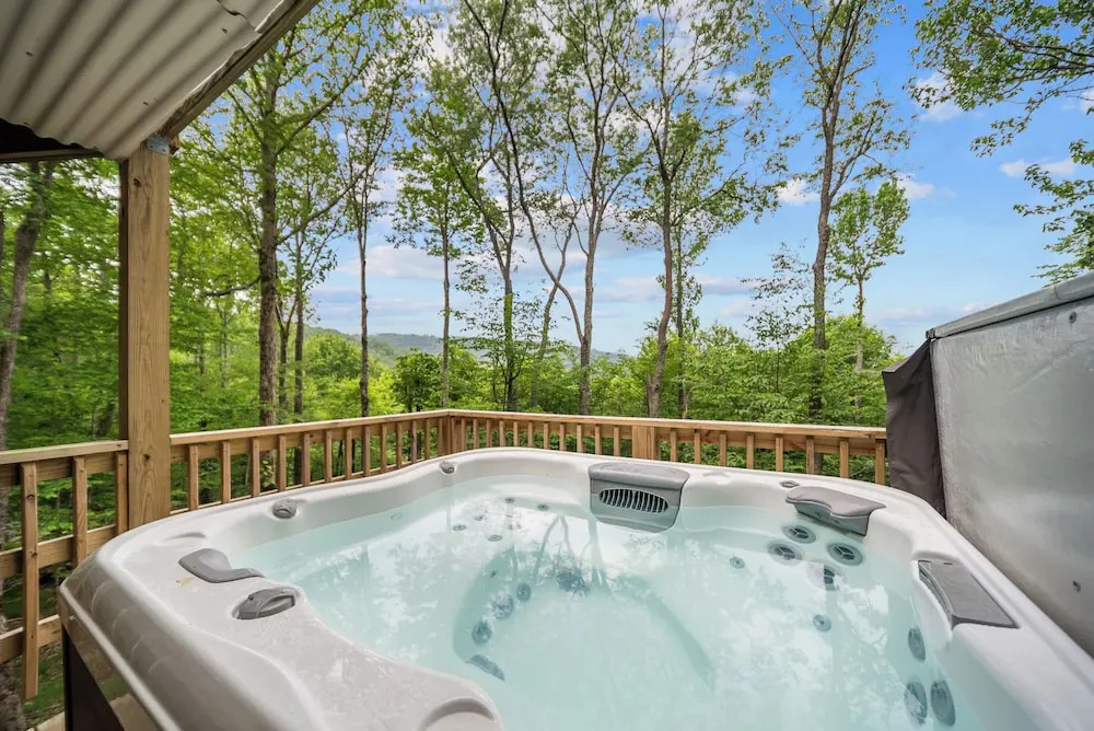 Vista 360 - Roundhouse With Views, AC, 1mi From Beech Ski