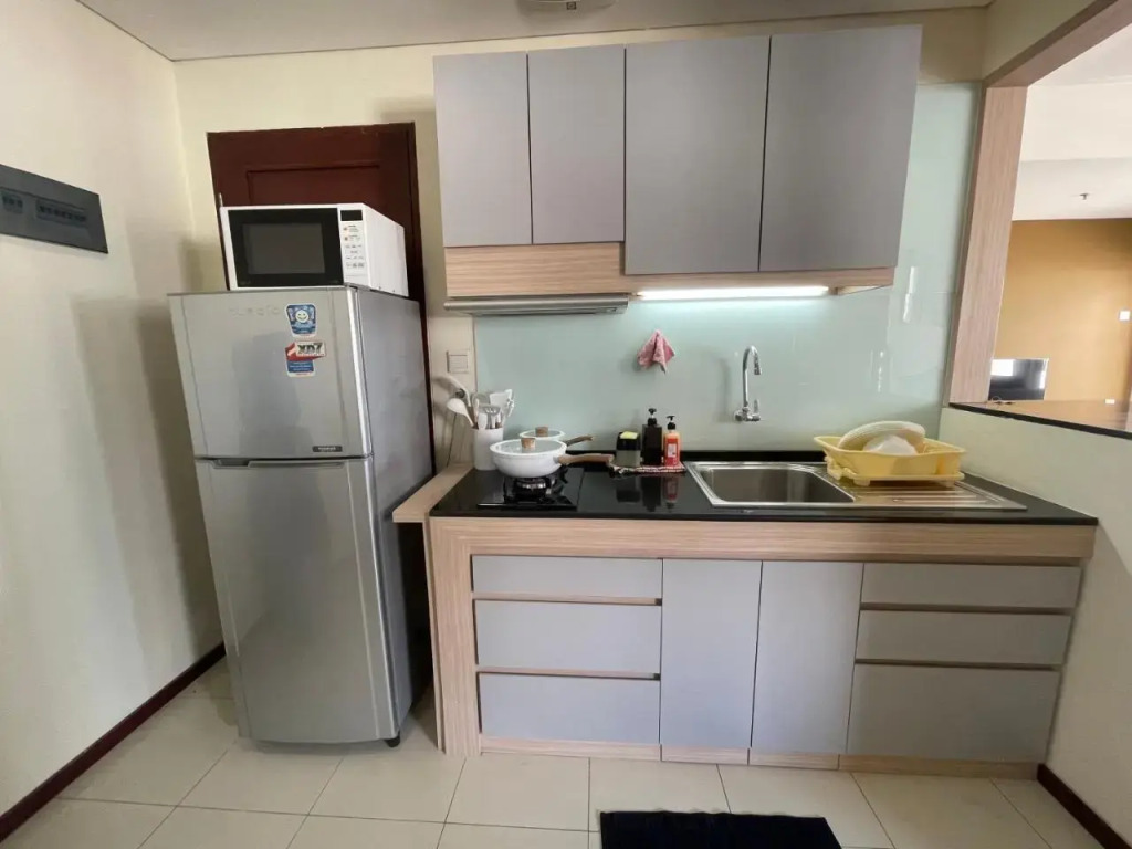 Cozy 2BR Apt Right Next to Central Park Mall