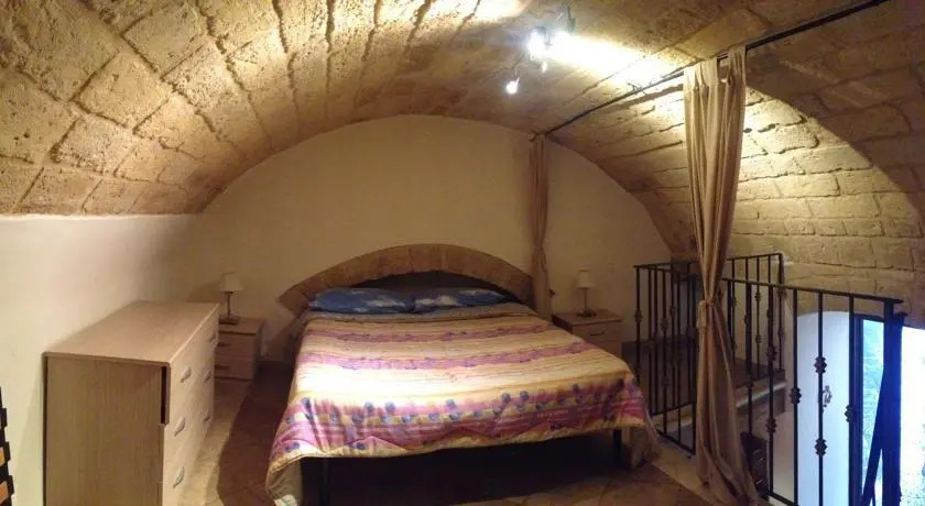 La Corte Dei Tancredi