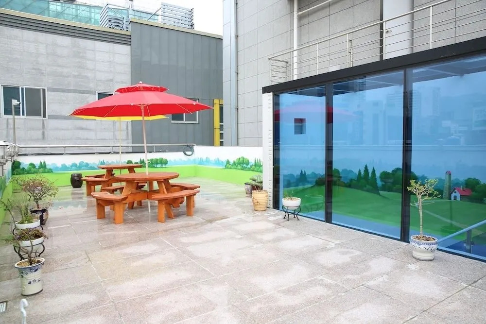 Coco Capsule Guesthouse - Hostel