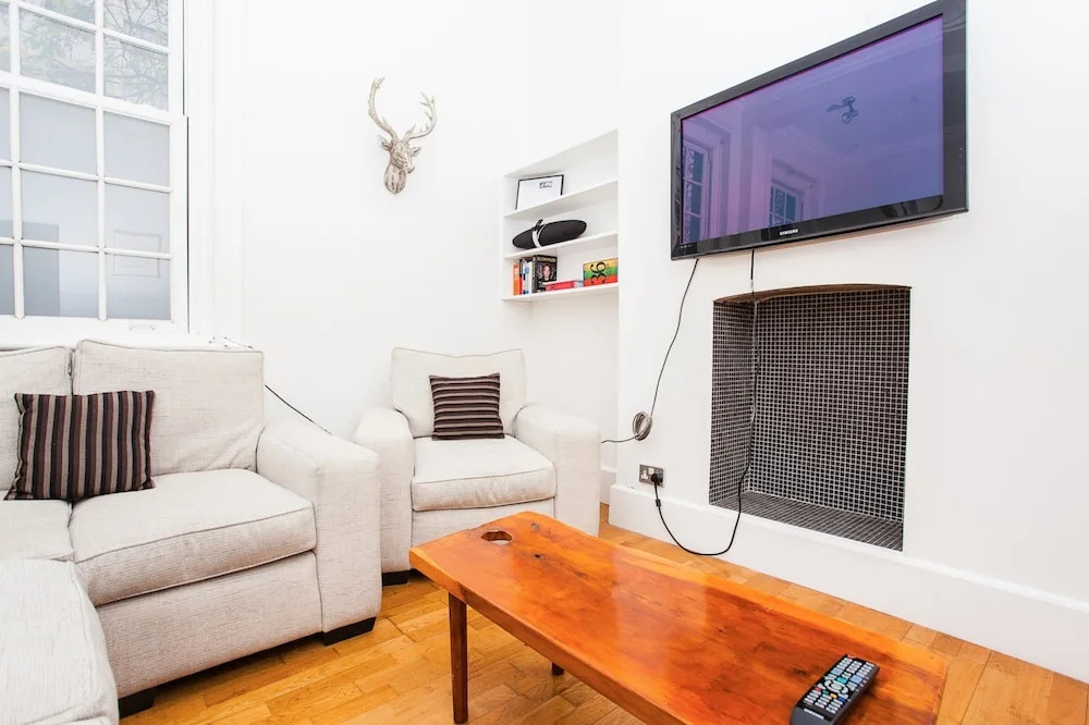 3 Bedroom Marylebone Ground Floor Flat